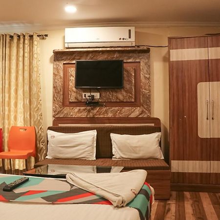 Hotel Mukesh Residency Πούνε Εξωτερικό φωτογραφία