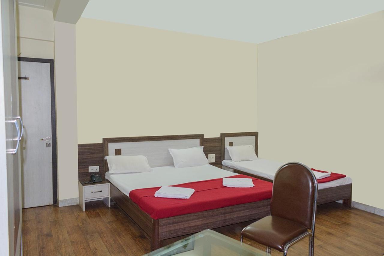 Hotel Mukesh Residency Πούνε Εξωτερικό φωτογραφία