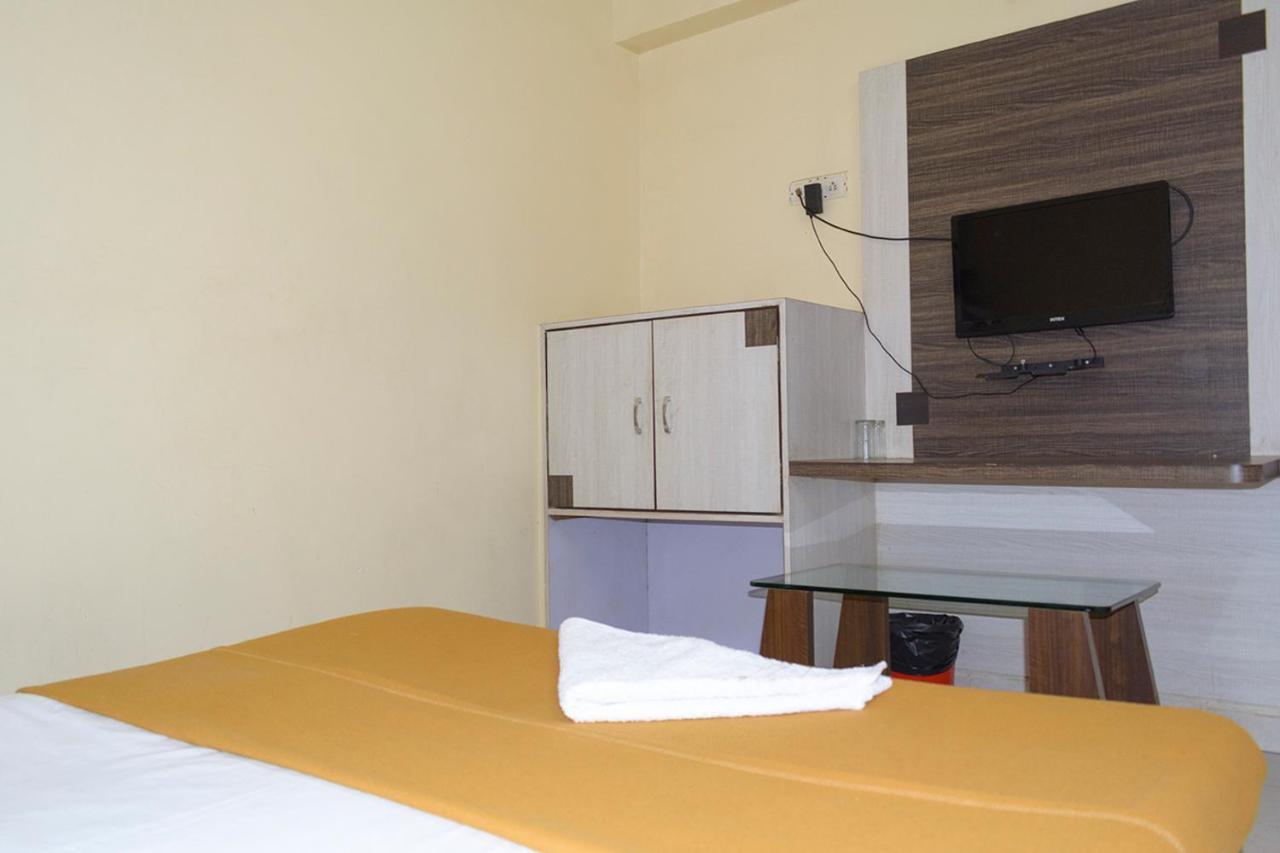 Hotel Mukesh Residency Πούνε Εξωτερικό φωτογραφία