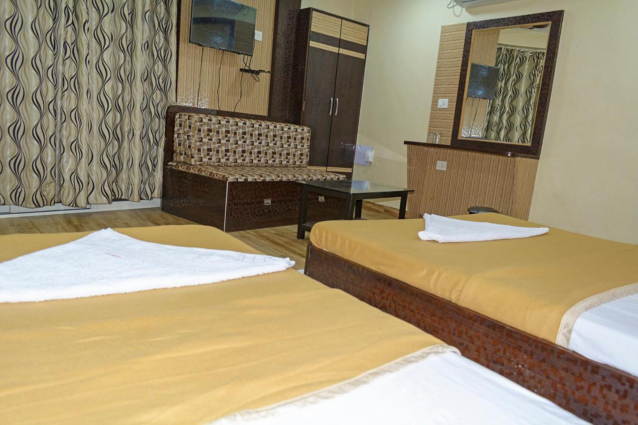 Hotel Mukesh Residency Πούνε Εξωτερικό φωτογραφία