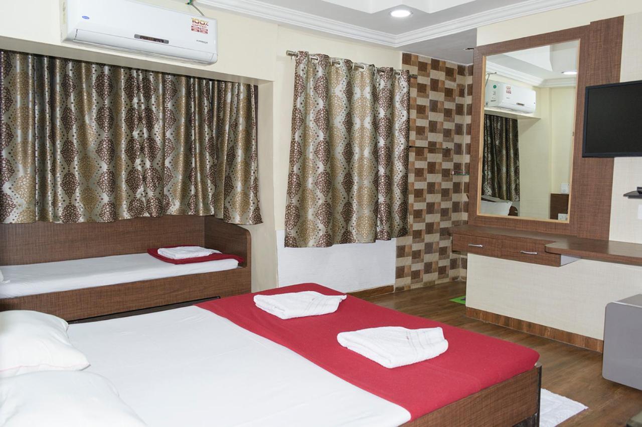 Hotel Mukesh Residency Πούνε Εξωτερικό φωτογραφία