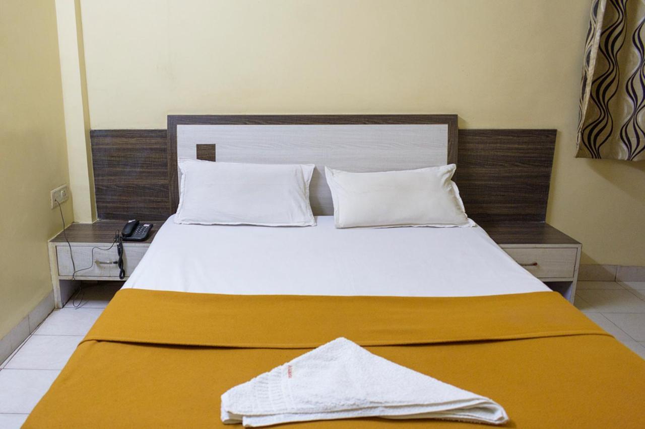 Hotel Mukesh Residency Πούνε Εξωτερικό φωτογραφία