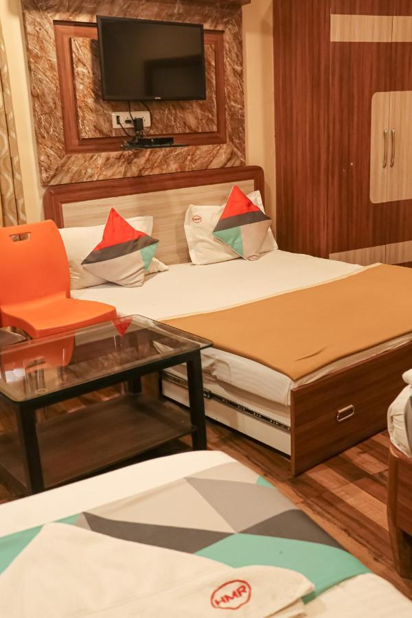 Hotel Mukesh Residency Πούνε Εξωτερικό φωτογραφία